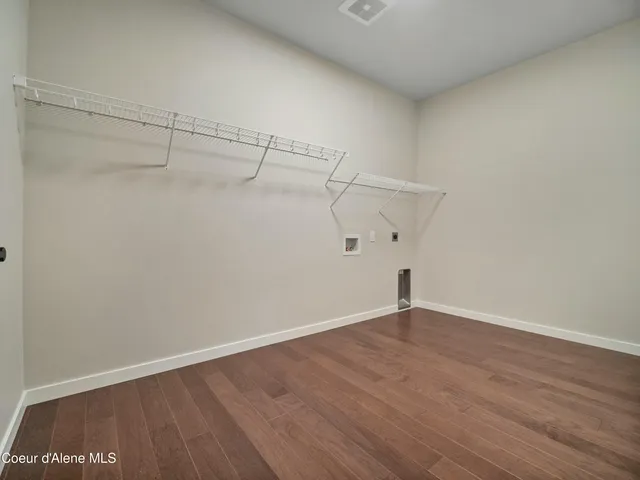 $685,000 | 995 East RR Avenue, Post Falls, ID 83854