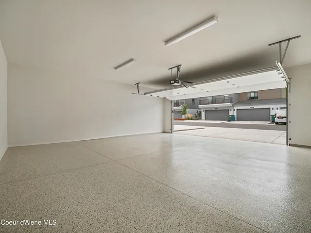 $685,000 | 995 East RR Avenue, Post Falls, ID 83854