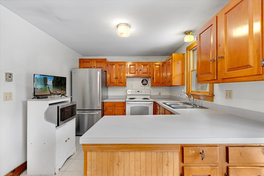 244 Wakeby Road Barnstable, MA 02648 - Photo 6 of 22