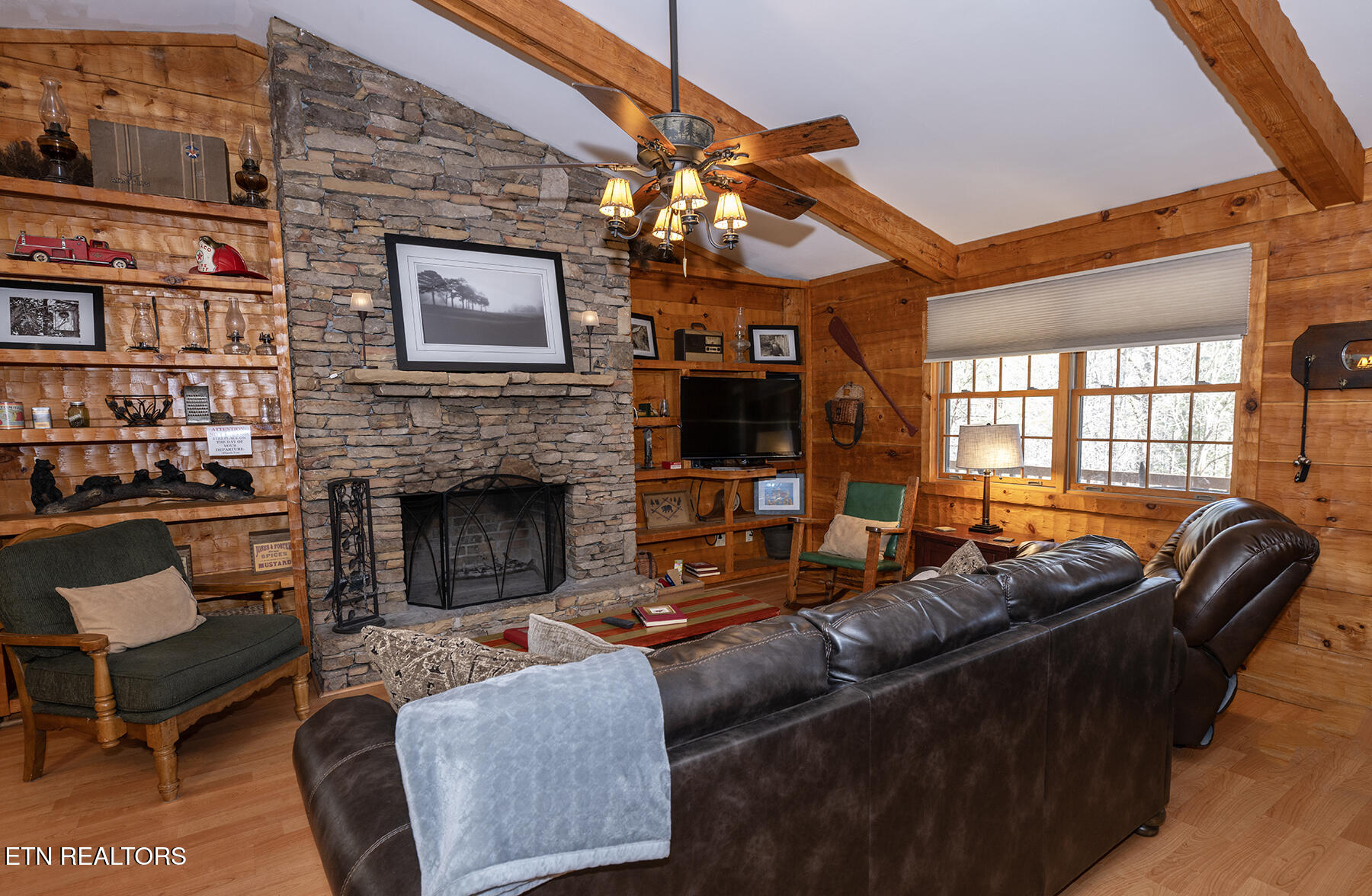 407 Kurts Corner Road Townsend, TN 37882 - Photo 6 of 19 DSC_0461 copy