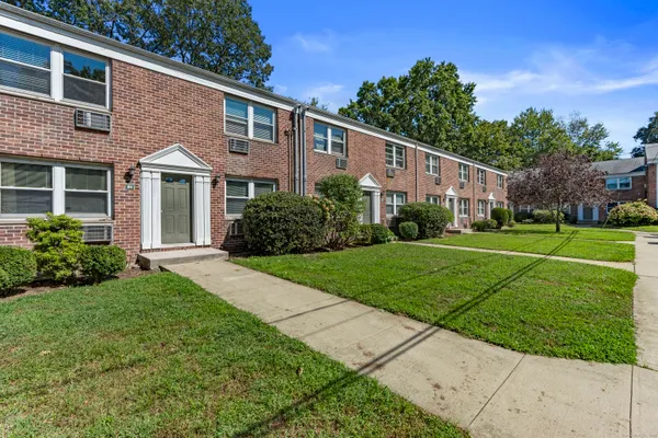 $2,595 | 146 Blachley Road, Unit C, Stamford, CT 06902