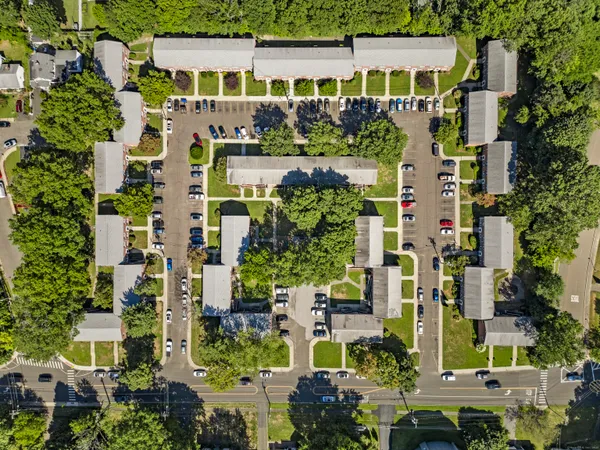 $2,595 | 146 Blachley Road, Unit C, Stamford, CT 06902