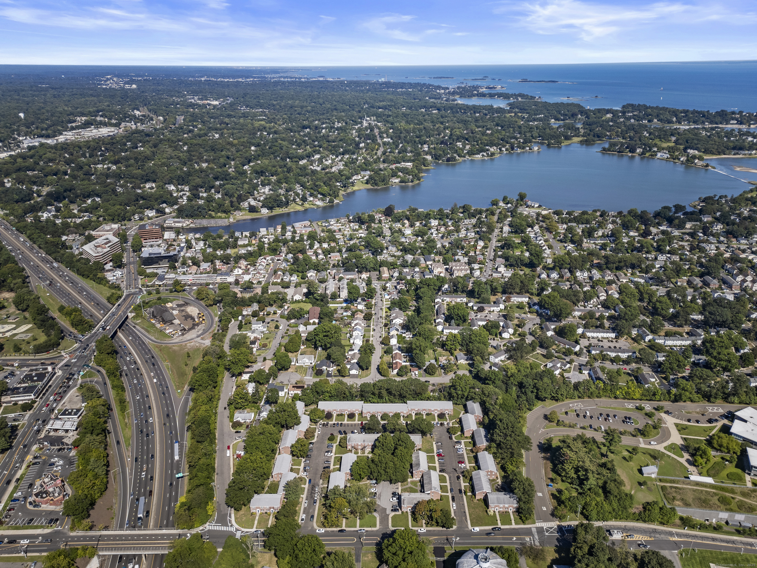 146 Blachley Road, Unit C Stamford, CT 06902 - Photo 32 of 44 an aerial view of multiple house