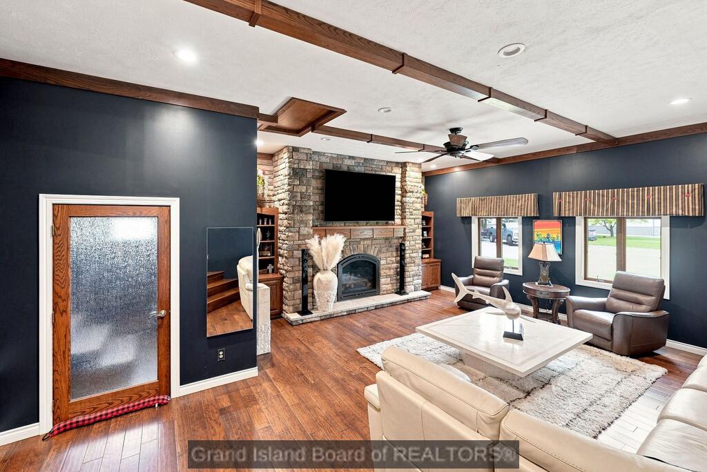 2807 North Engleman Road Grand Island, NE 68803 - Photo 10 of 121 Gallery Image 10