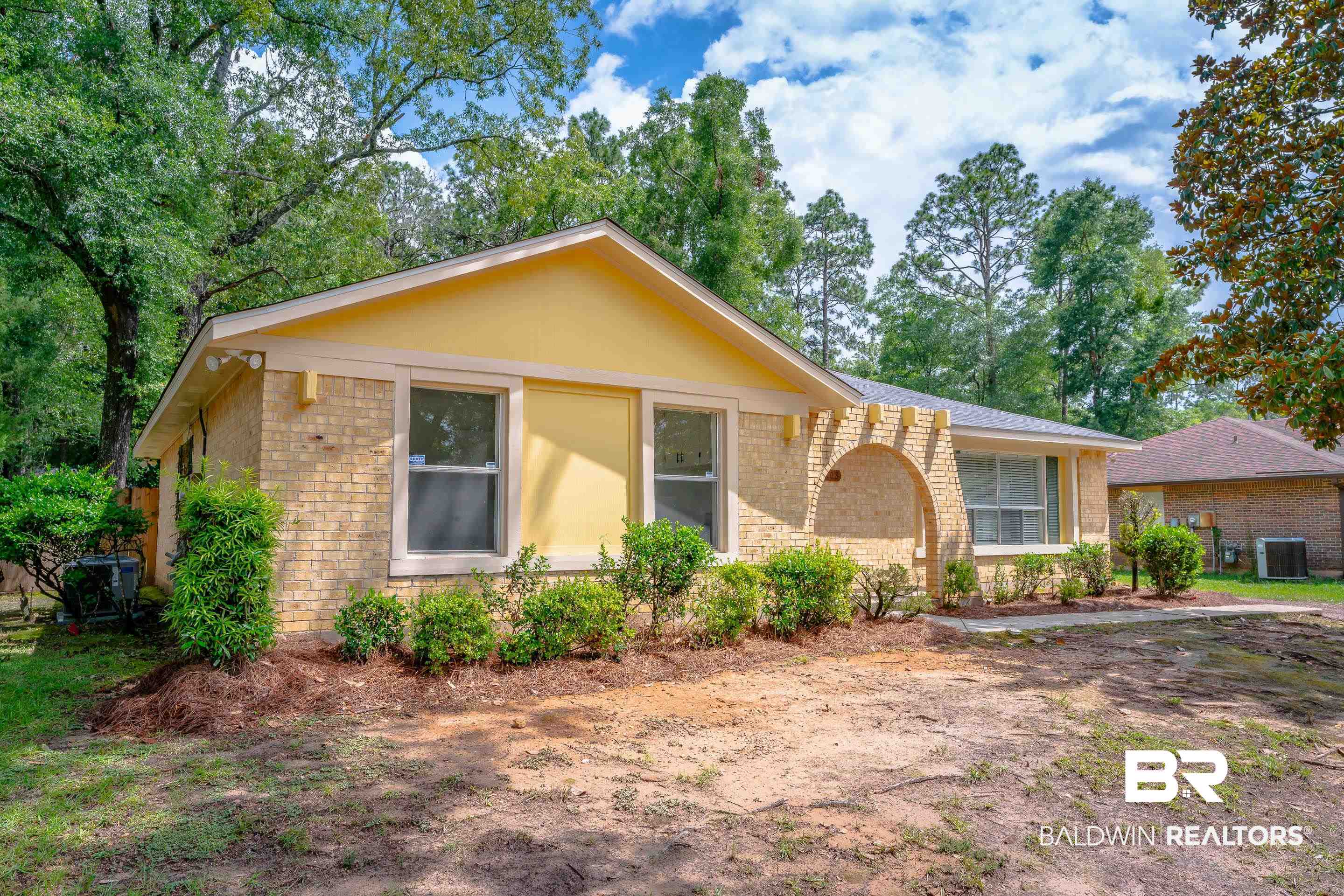1808 Southampton Way Mobile, AL 36618 - Photo 5 of 36