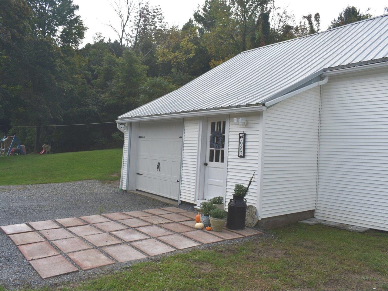 682 Stone Bridge Road Georgia, VT 05468 - Photo 14 of 27