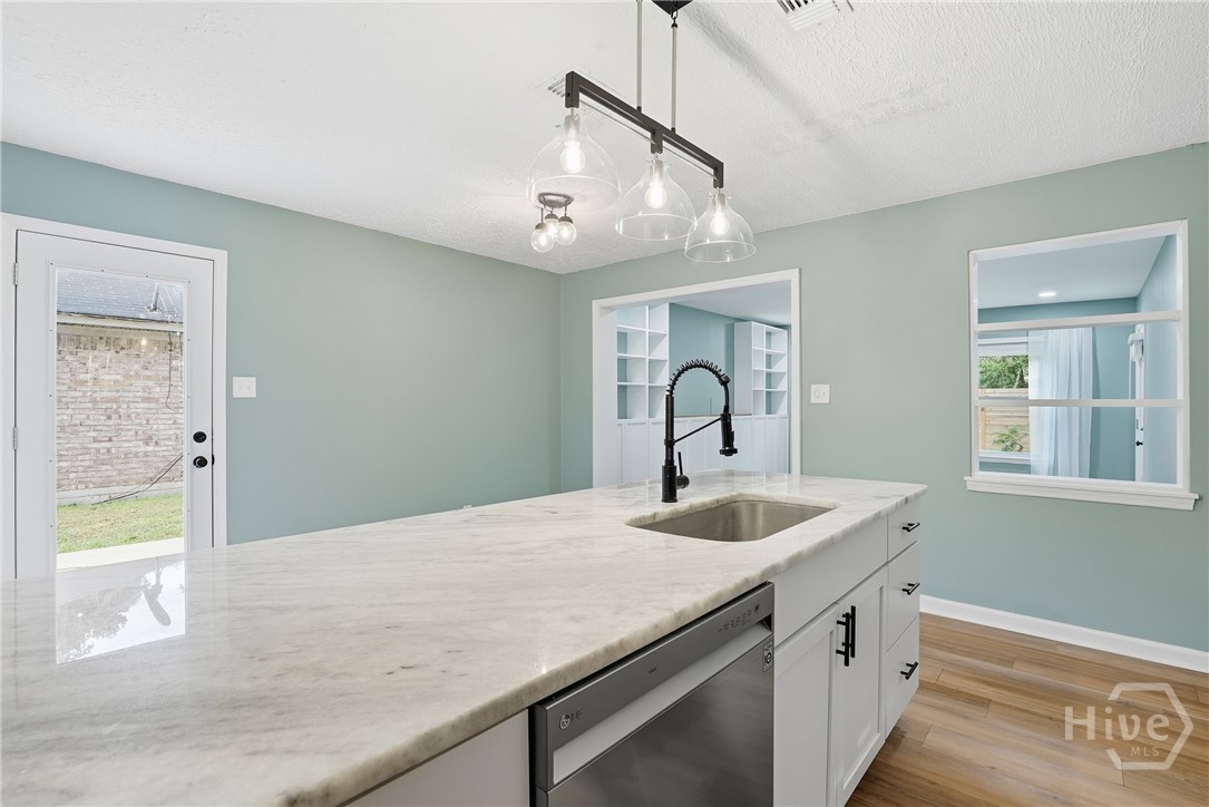 504 Wheeler Street Savannah, GA 31405 - Photo 14 of 29