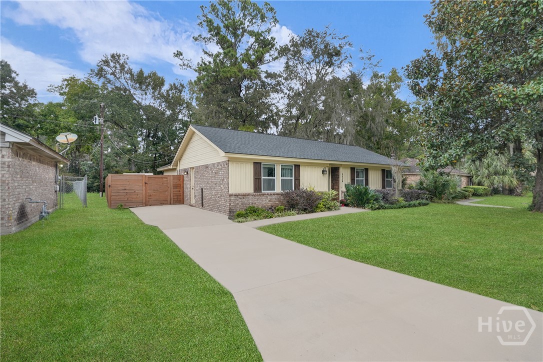 504 Wheeler Street Savannah, GA 31405 - Photo 4 of 29