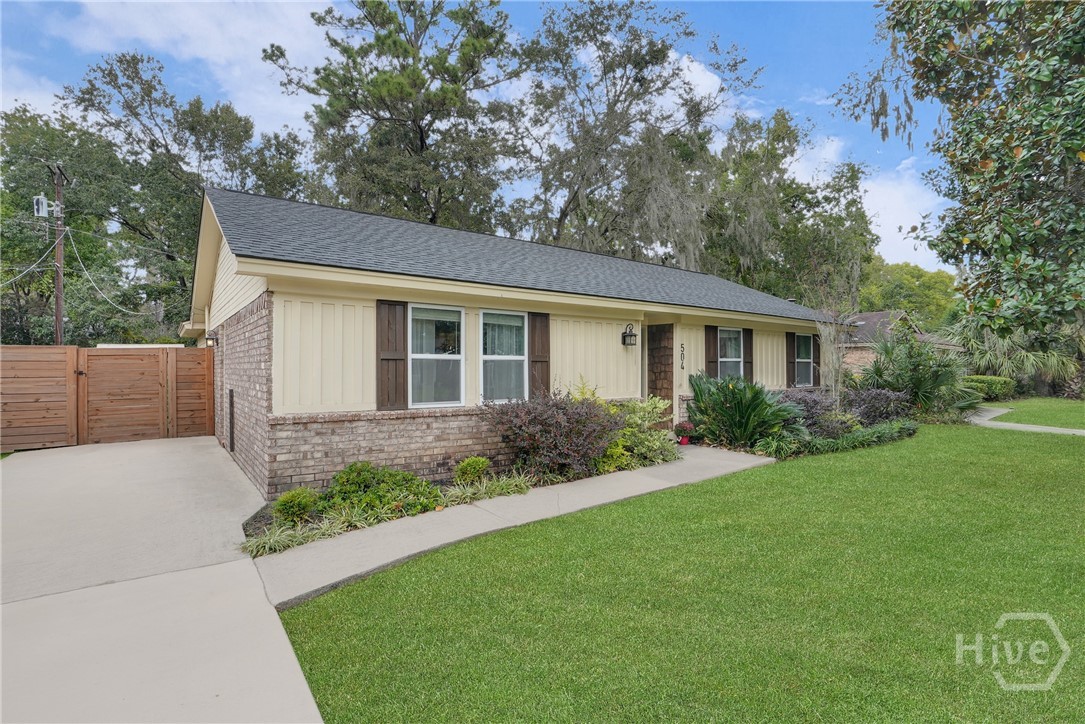 504 Wheeler Street Savannah, GA 31405 - Photo 5 of 29