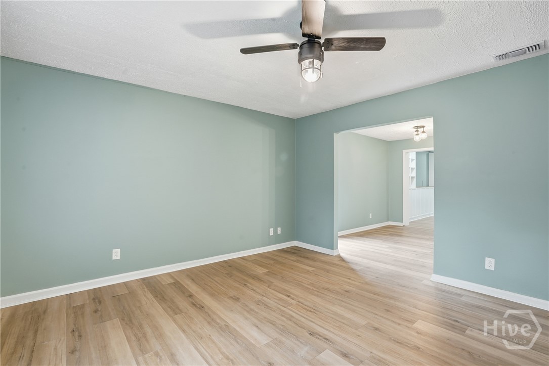 504 Wheeler Street Savannah, GA 31405 - Photo 10 of 29