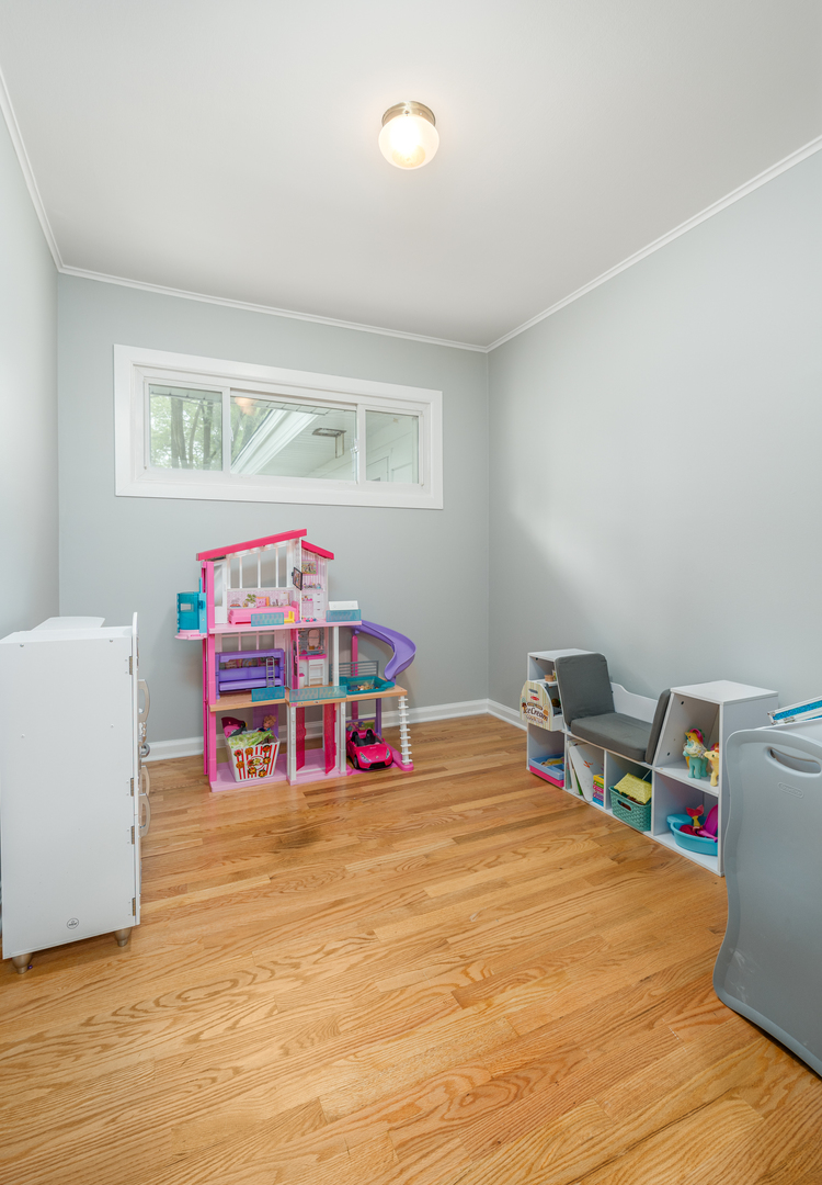 23 Crescent Road Lake Zurich, IL 60047 - Photo 11 of 21