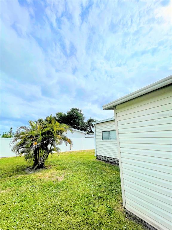 5316 53rd Avenue East, Unit R36 Bradenton, FL 34203 - Photo 8 of 17
