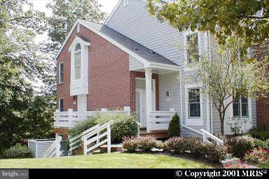 11122 Beaver Trail Court, Unit 11122 Reston, VA 20191 - Photo 1 of 11 Exterior (Main)