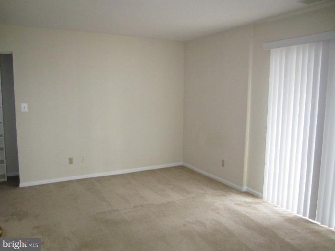 11122 Beaver Trail Court, Unit 11122 Reston, VA 20191 - Photo 4 of 11 Master Bedroom