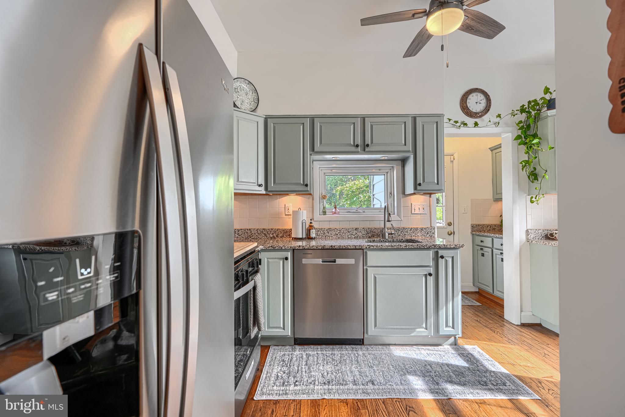 4215 Harcourt Road Baltimore, MD 21214 - Photo 22 of 81 Kitchen