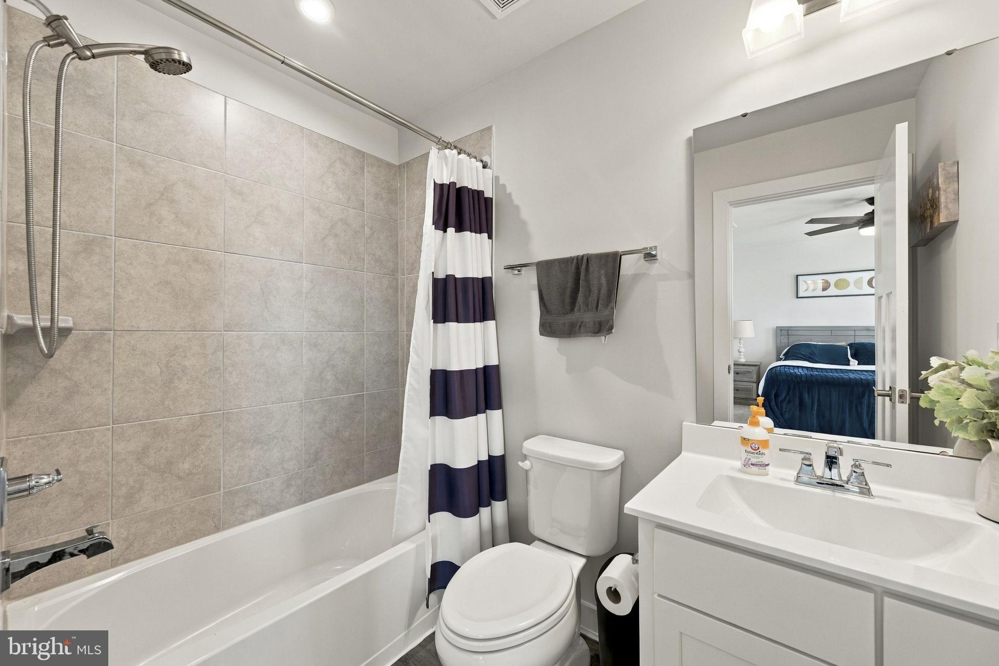 1007 Applecross Drive Middletown, DE 19709 - Photo 42 of 79 Princess Suite Bath