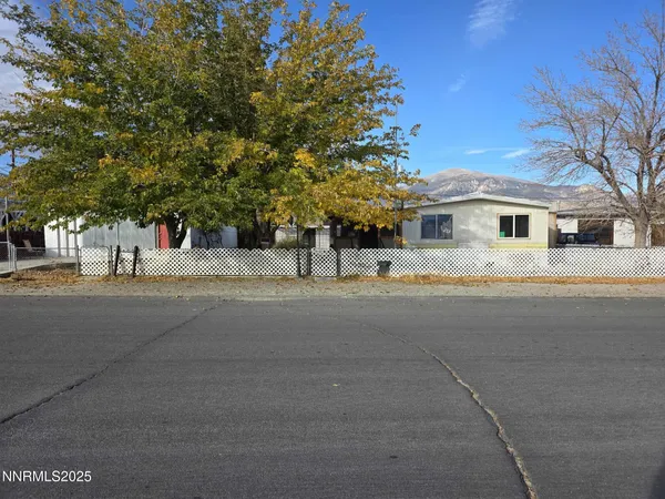 $110,000 | 363 F Street, Hawthorne, NV 89415