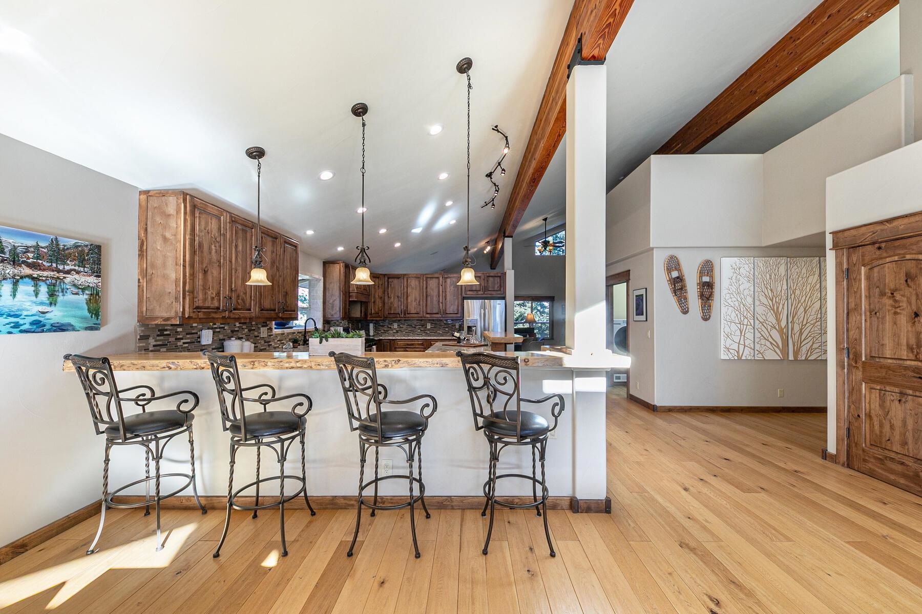 12349 Ski Slope Way Truckee, CA 96161 - Photo 2 of 28