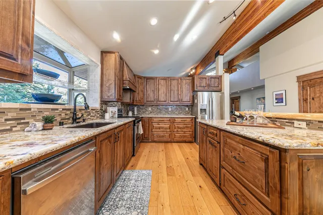 $2,128,800 | 12349 Ski Slope Way, Truckee, CA 96161