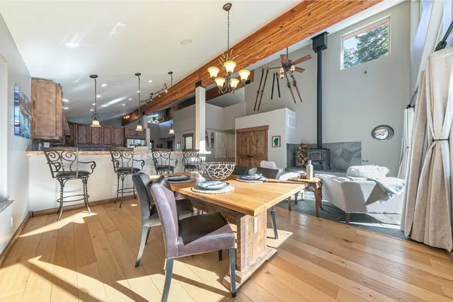 $2,128,800 | 12349 Ski Slope Way, Truckee, CA 96161