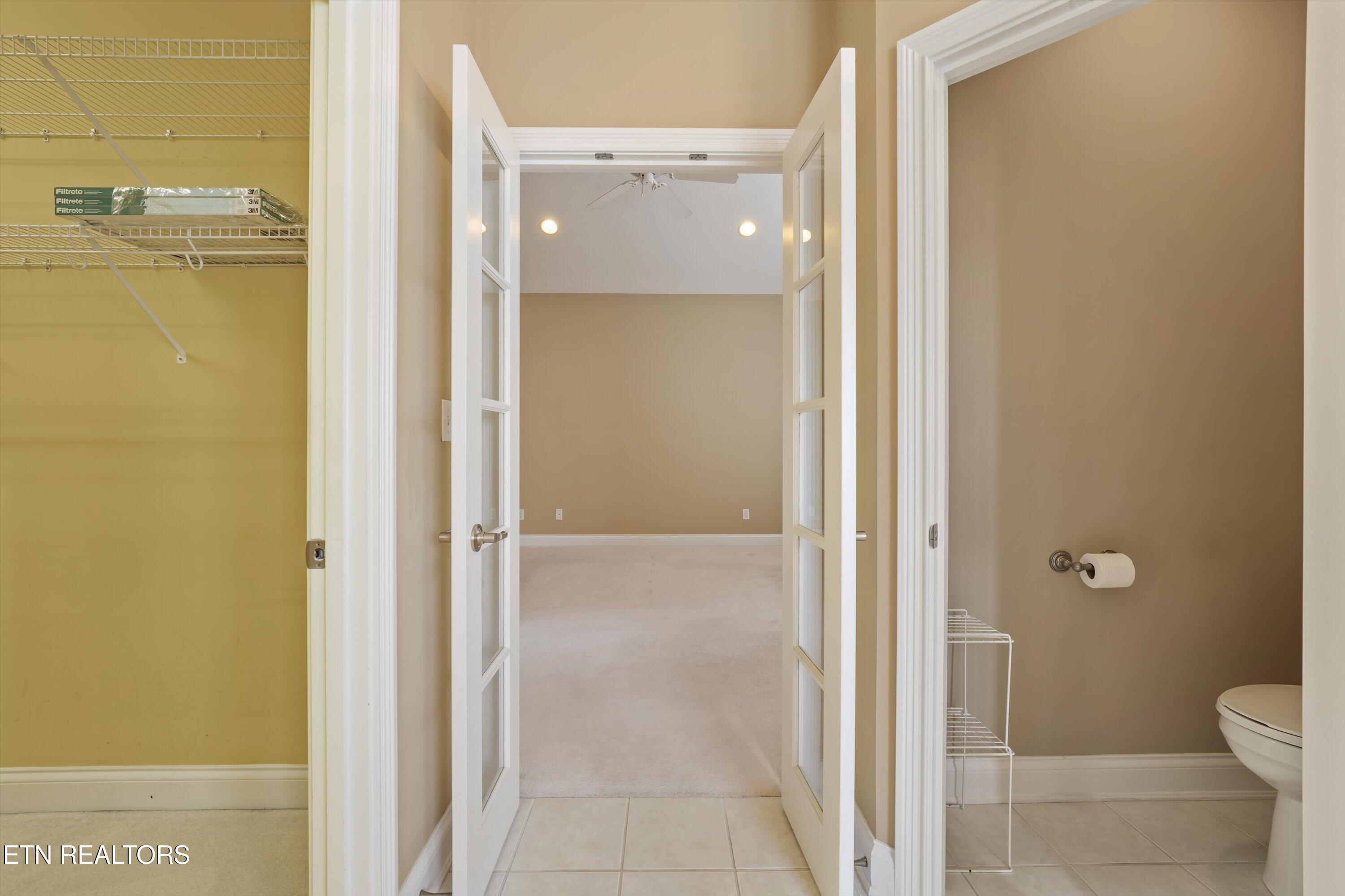 161 Liberty Court Oak Ridge, TN 37830 - Photo 19 of 45 Owners Suite