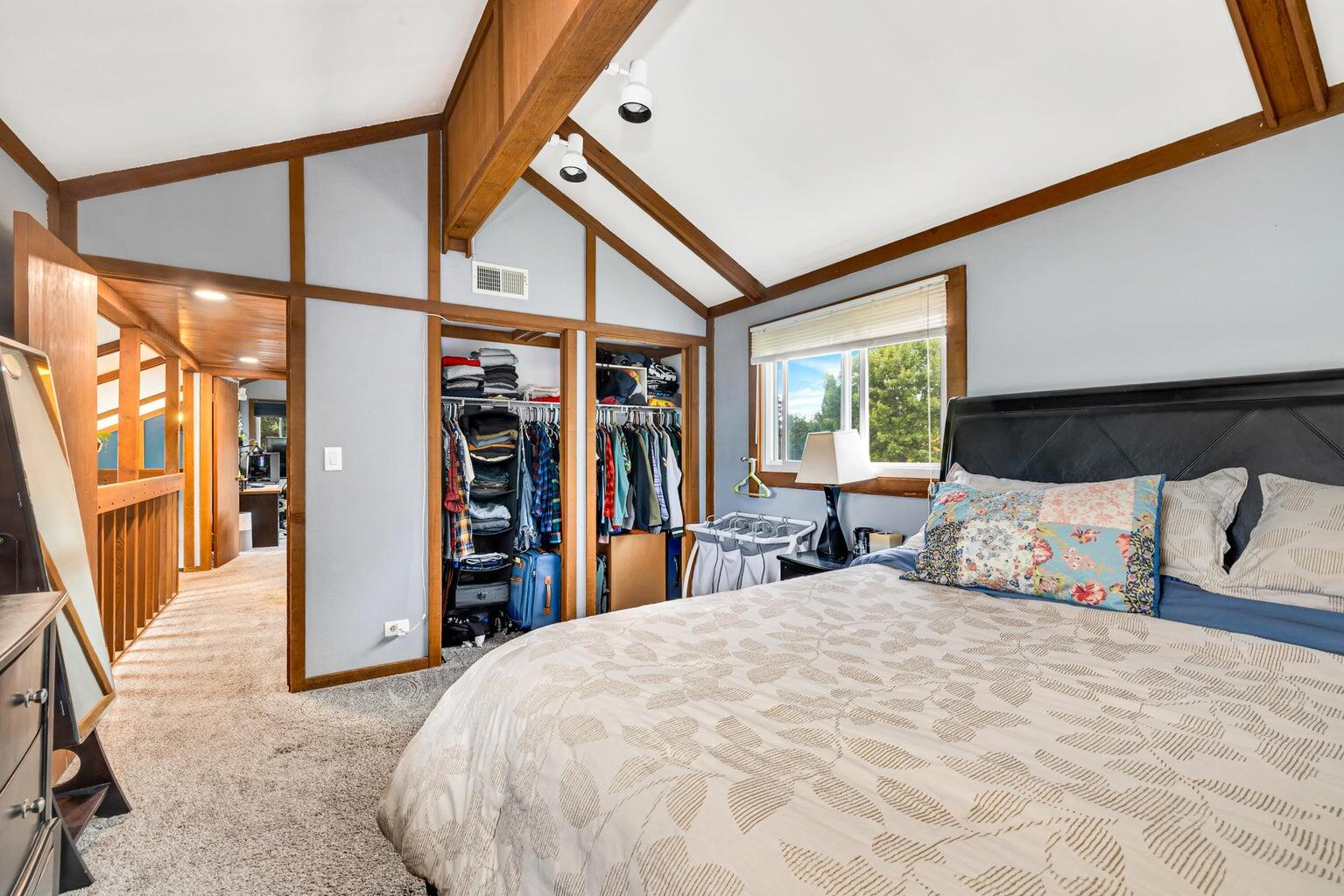 4400 Valley Road Caledonia, WI 53405 - Photo 16 of 33 Upstairs Bedroom #2
