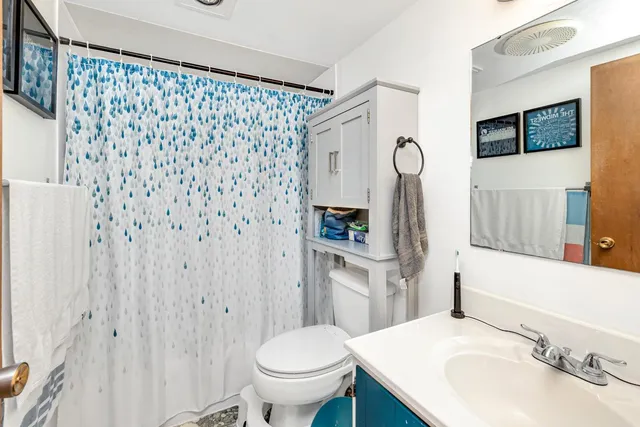 $2,500 | 4400 Valley Road, Caledonia, WI 53405