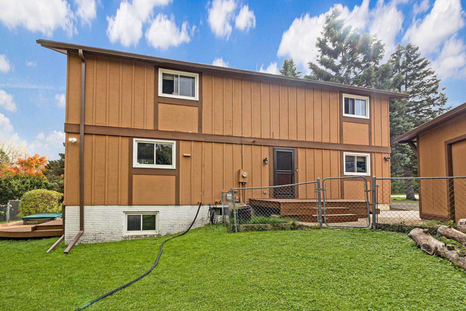 4400 Valley Road Caledonia, WI 53405 - Photo 23 of 33 Exterior