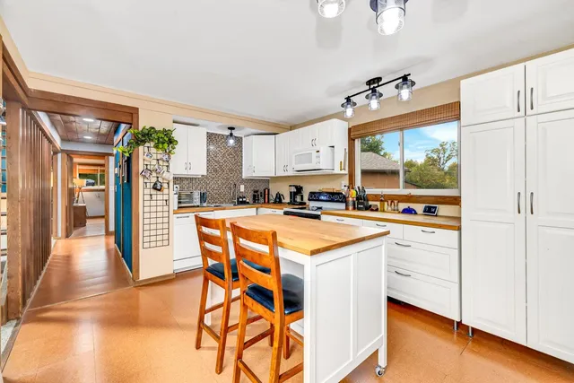 $2,500 | 4400 Valley Road, Caledonia, WI 53405