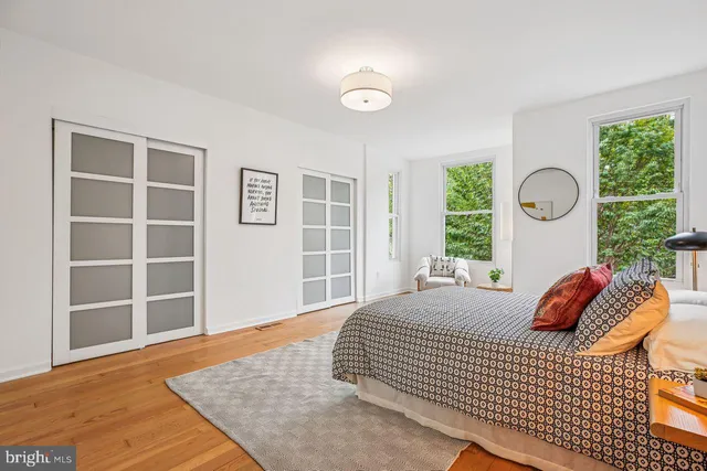 $998,000 | 1124 G Street Northeast, Washington, DC 20002