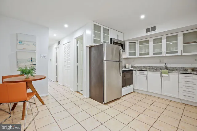 $998,000 | 1124 G Street Northeast, Washington, DC 20002