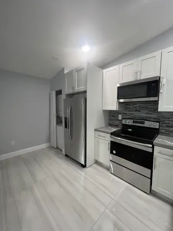 $3,000 | 4404 Treasure Cove Drive, Dania Beach, FL 33312