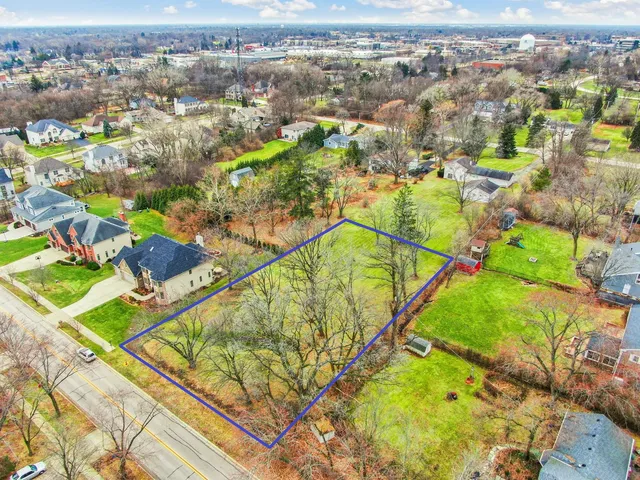 $439,900 | 4S715 Karns Road, Lisle, IL 60532