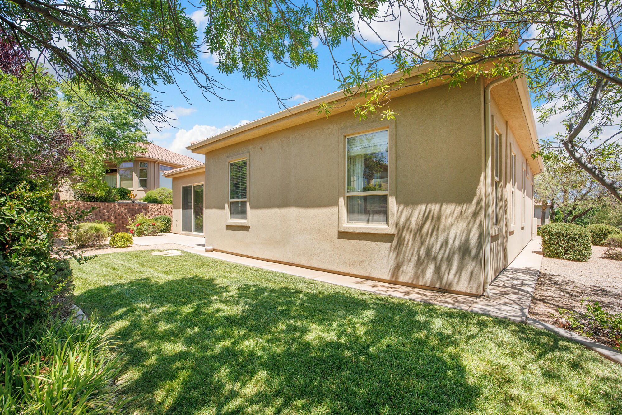 2581 West Desert Springs Road St. George, UT 84770 - Photo 30 of 45 Back