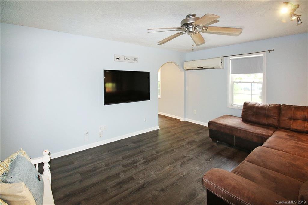 967 Watson Road Nebo, NC 28761 - Photo 3 of 20 Gallery Image 3
