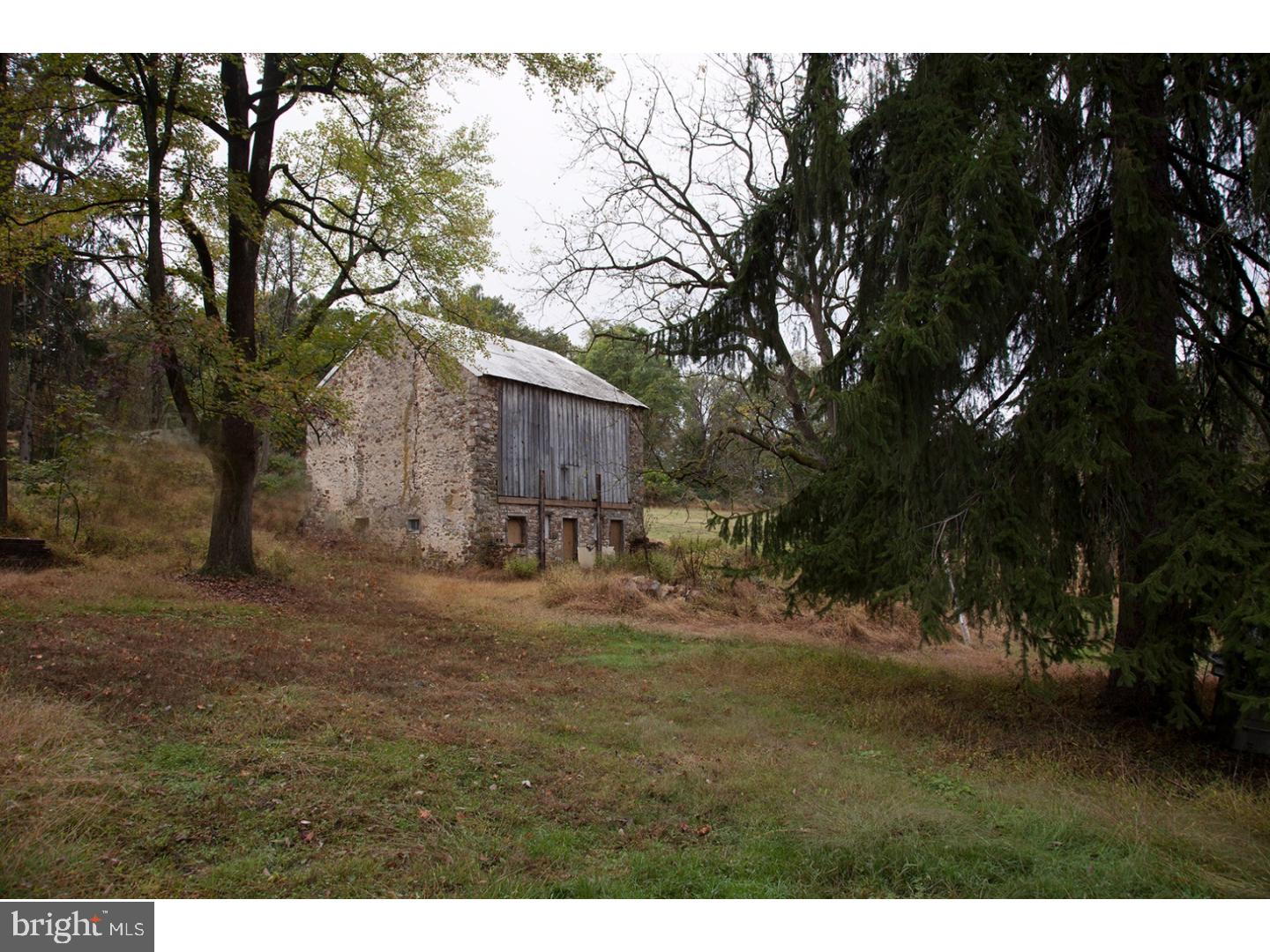 4128 Howell Road Malvern, PA 19355 - Photo 3 of 25