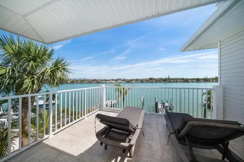 $2,550,000 | 8685 East Bay Drive, Treasure Island, FL 33706