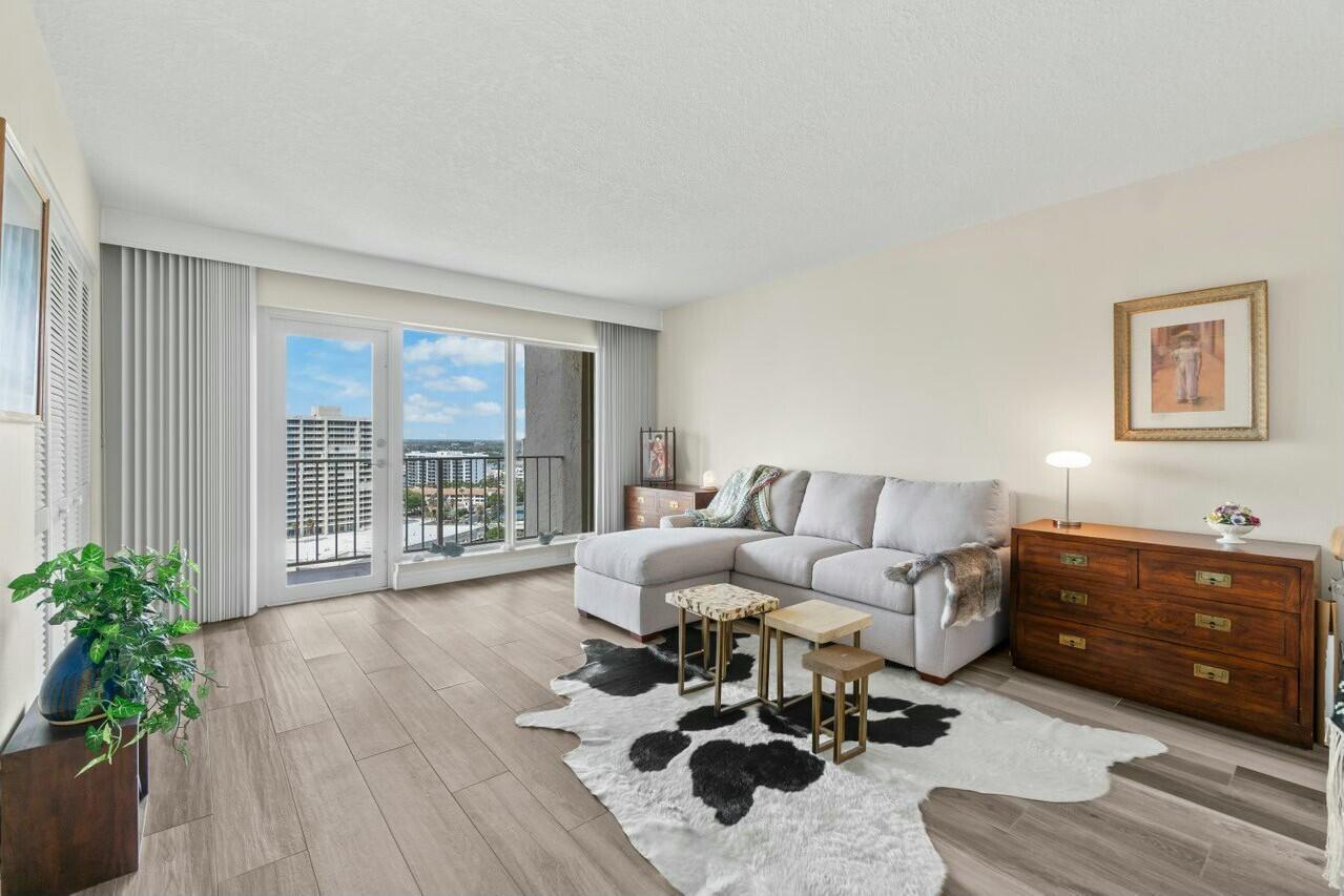 4001 North Ocean Boulevard, Unit 1602 Boca Raton, FL 33431 - Photo 11 of 39 GUEST BEDROOM
