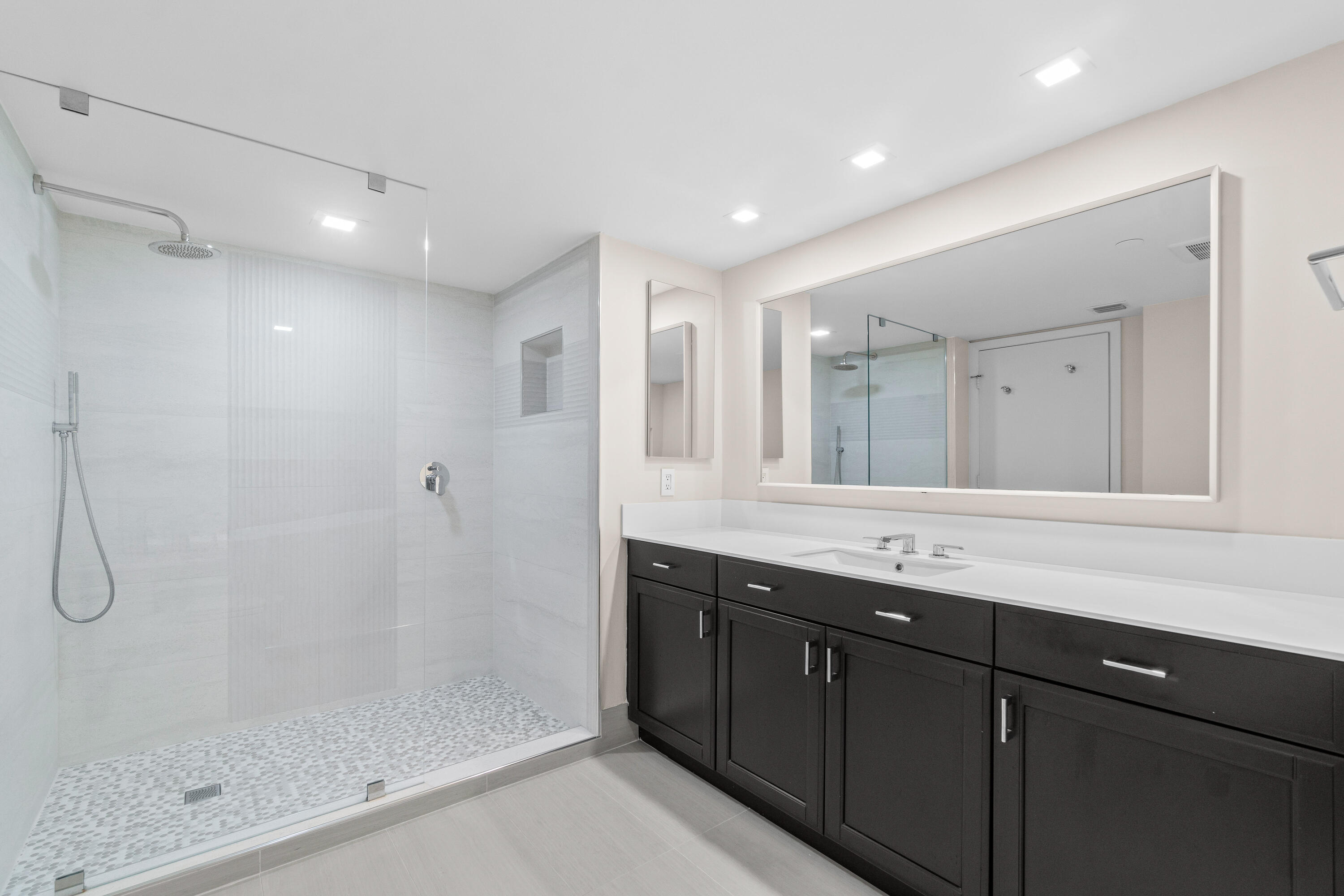 4001 North Ocean Boulevard, Unit 1602 Boca Raton, FL 33431 - Photo 16 of 39 PRIMARY BATHROOM