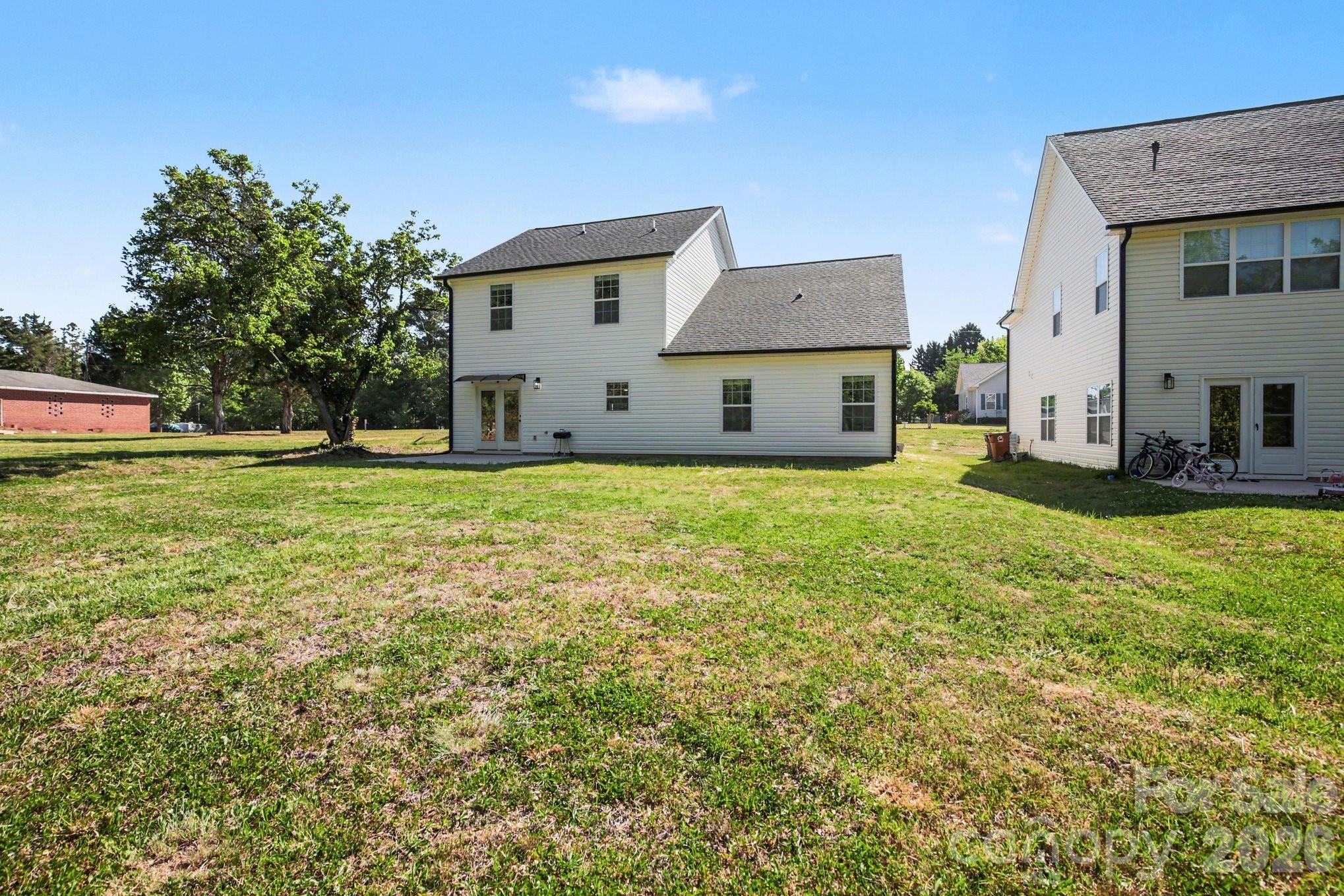 5305 Ridgefall Road Greensboro, NC 27410 - Photo 26 of 28