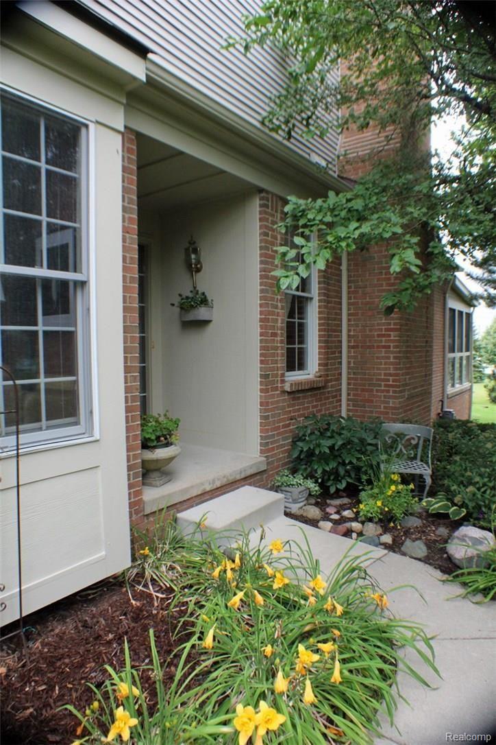 1358 Copper Circle, Unit 20 Rochester, MI 48306 - Photo 2 of 23 Front Entrance.jpg