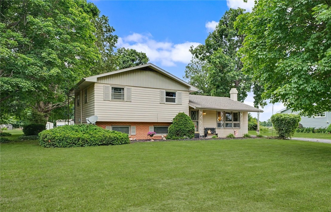 307 Poland Road Danville, IL 61834 - Photo 2 of 46