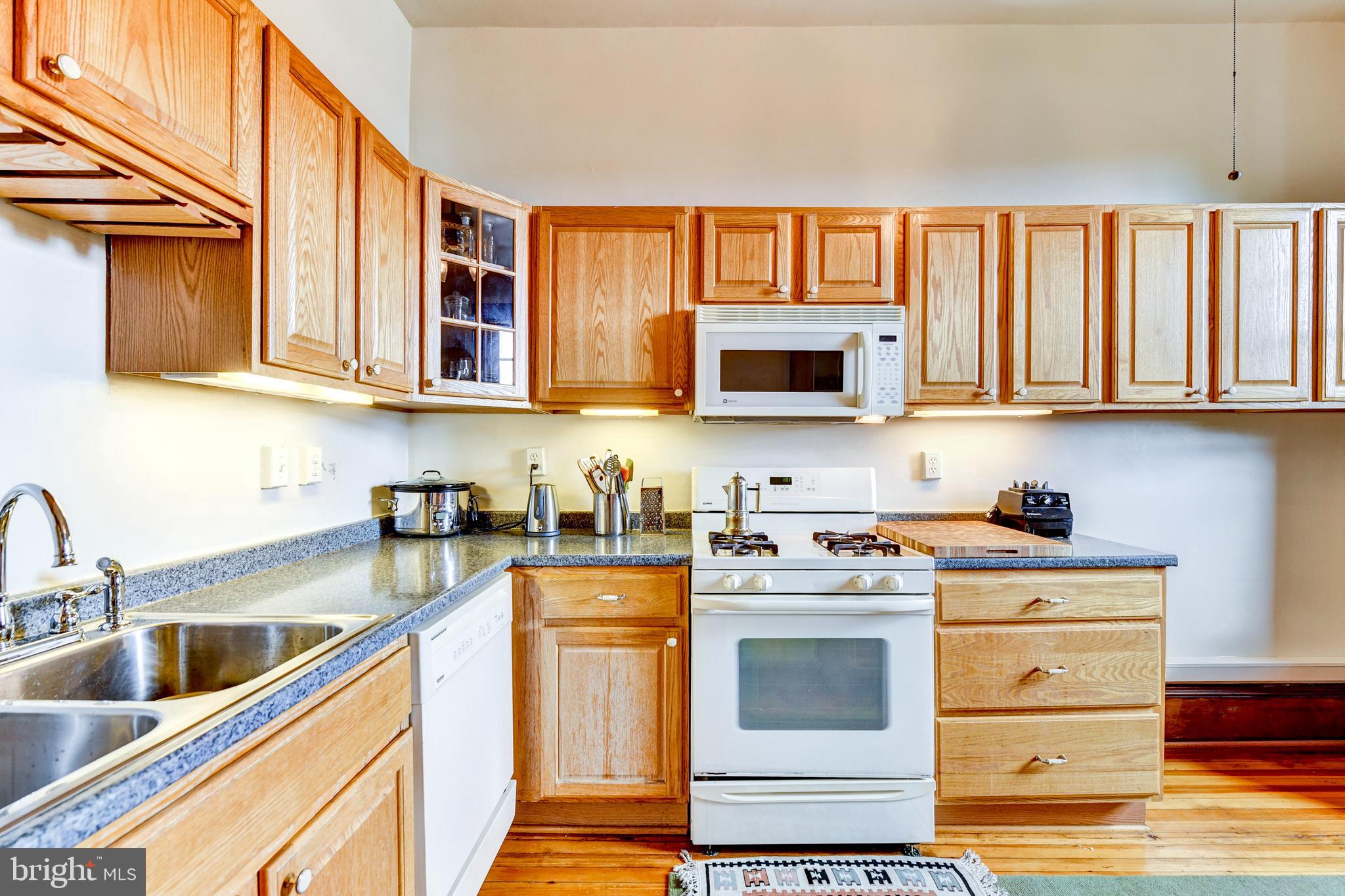 2853 Ontario Road Northwest, Unit 502 Washington, DC 20009 - Photo 30 of 49