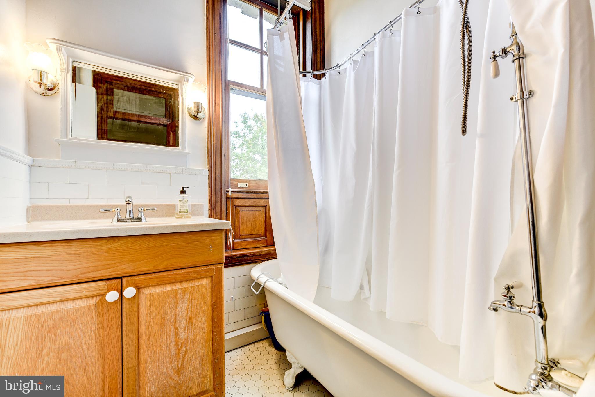 2853 Ontario Road Northwest, Unit 502 Washington, DC 20009 - Photo 41 of 49