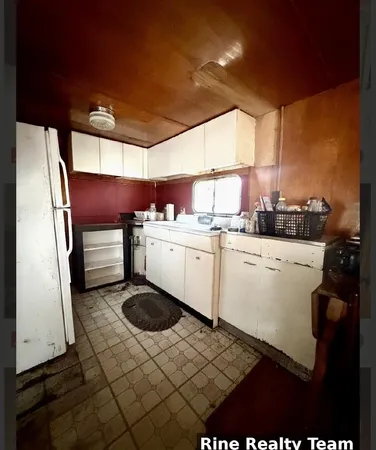 $62,000 | 10624 West 22 1/2 Road, Mesick, MI 49668