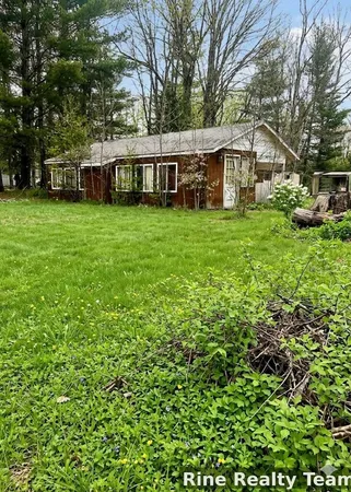 $62,000 | 10624 West 22 1/2 Road, Mesick, MI 49668