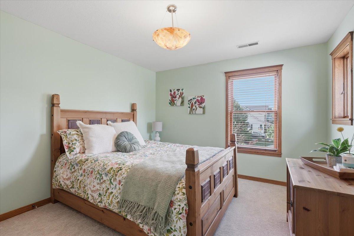 9 Founders Green Hudson, WI 54016 - Photo 20 of 32