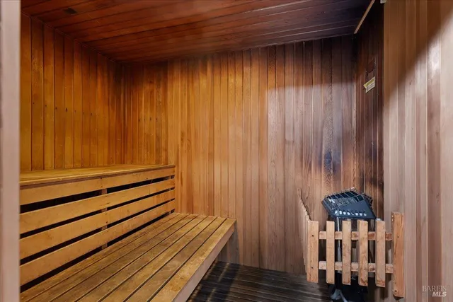 $440,000 | 1417 Marchbanks Drive, Unit 4, Walnut Creek, CA 94598