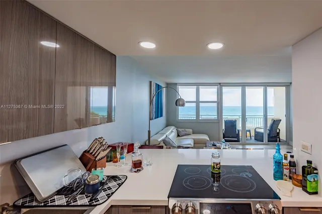 $459,800 | 3180 South S Ocean Drive, Unit 414, Hallandale Beach, FL 33009