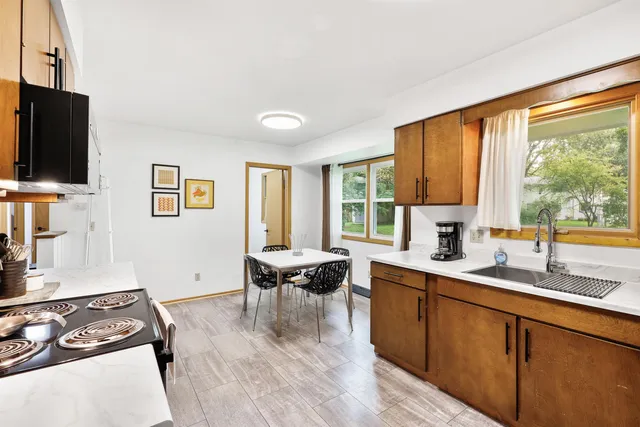 $2,400 | 2728 Florann Drive, Madison, WI 53711